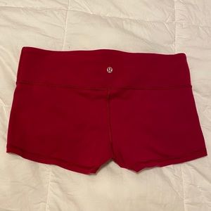 Lululemon yoga shorts sz 10 with pocket burgundy